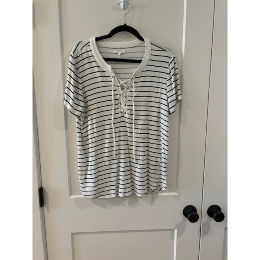 Maurices Womens Large Lace Up V-Neck Striped Short Sleeve Top White Navy Blue